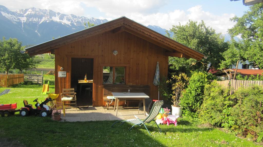 Schusterhof Apartment Innsbruck Bagian luar foto