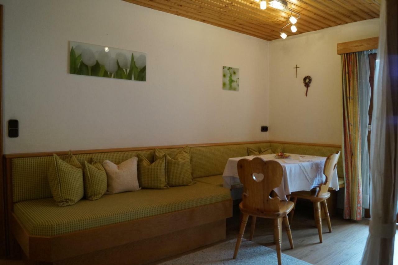 Schusterhof Apartment Innsbruck Bagian luar foto